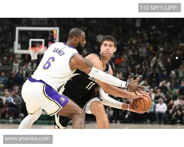 武汉网球队防守策略分析及其对比赛结果的影响探讨 武汉网球队防守策略分析及其对比赛结果的影响探讨