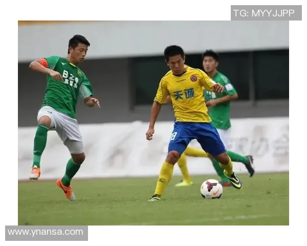 上海足球队意识表现分析与大满贯点评的深度解读 上海足球队意识表现分析与大满贯点评的深度解读